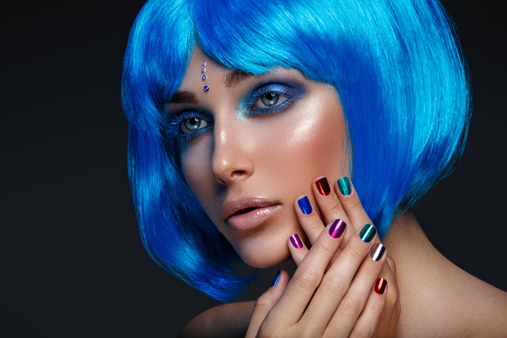 woman with blue hair and amazing nails